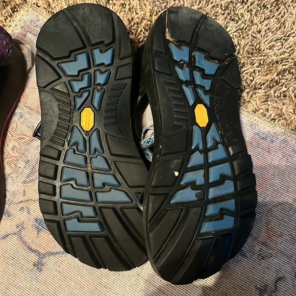 Chacos - Picture 3 of 3